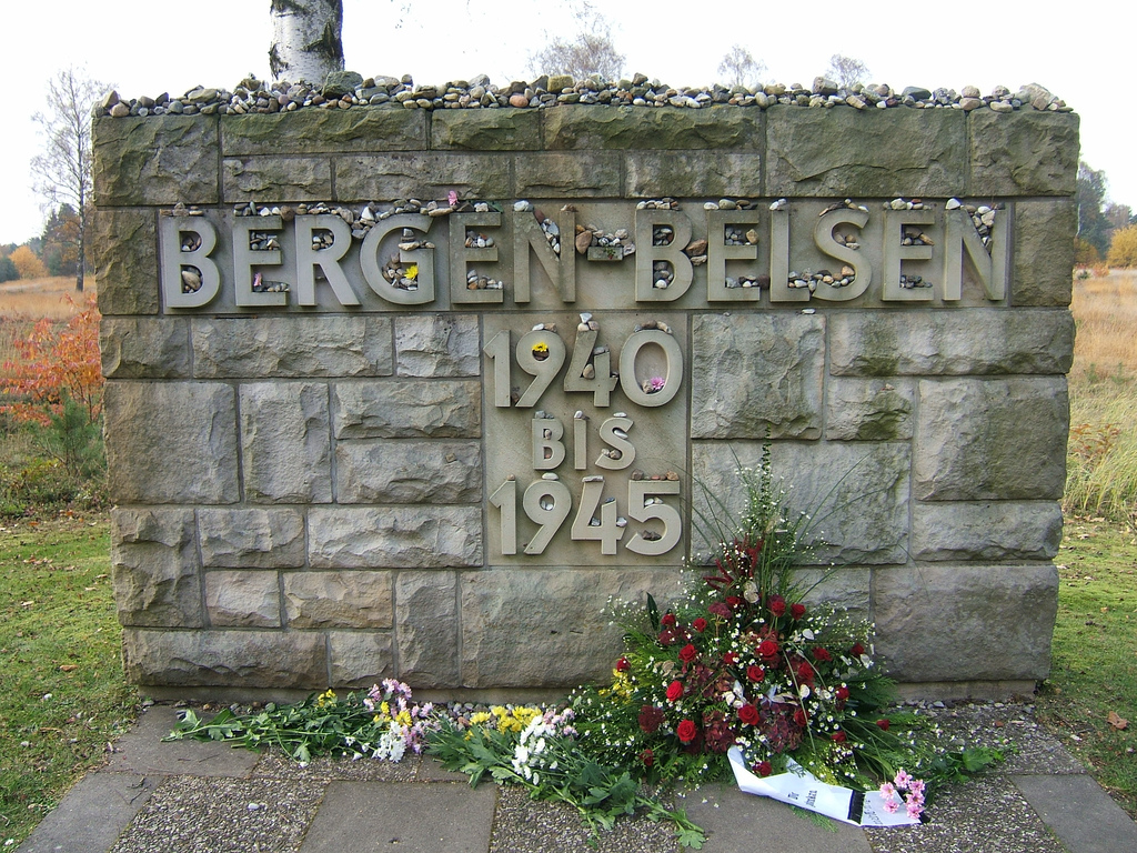 Minnesmonument över Förintelsen Bergen-Belsen
