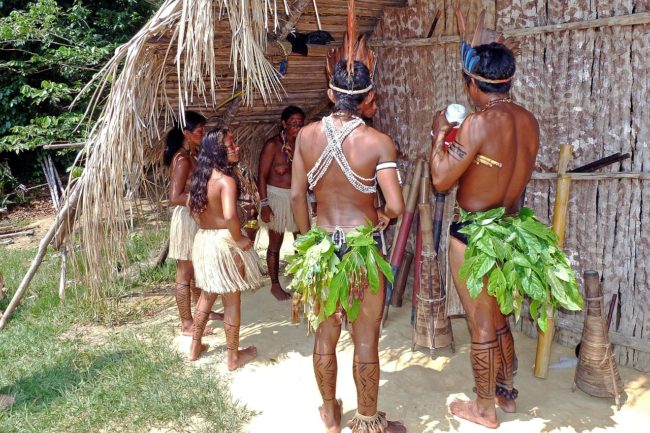 Urbefolkning i Amazonas.