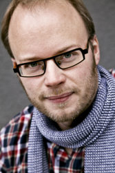 Träffa en författare - Johan Rundberg (dekorativ porträttbild)