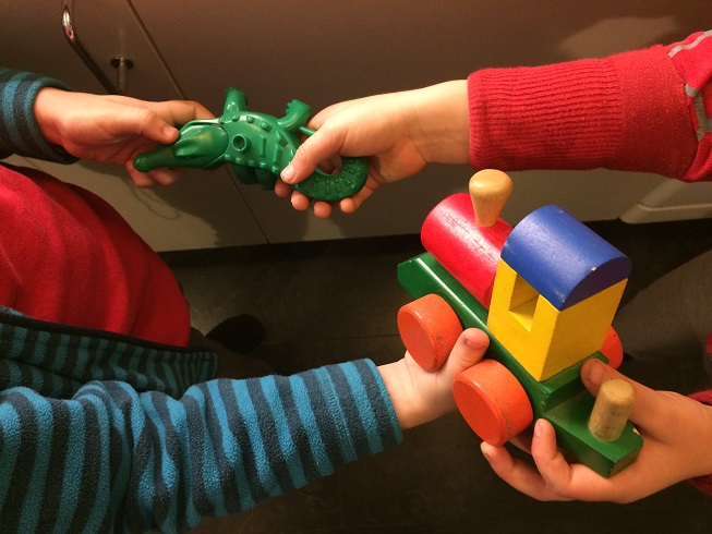 Höstlovsöppet med leksaksbyte (dekorativ bild)
